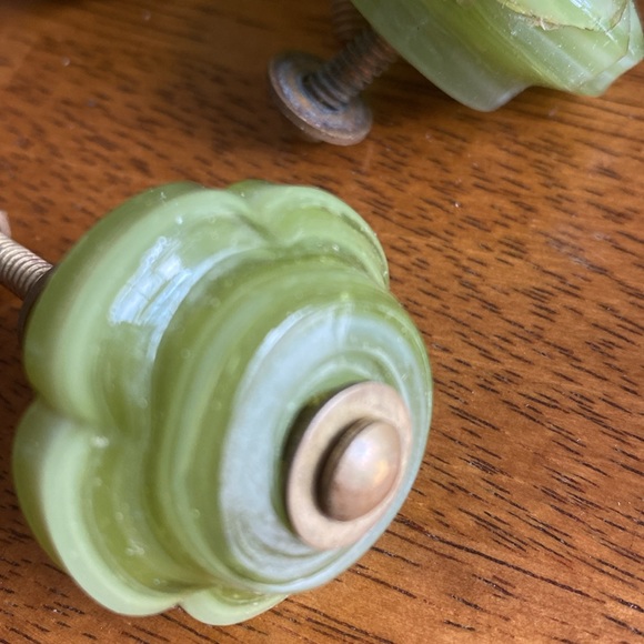 Hardware for drawers or cabinets. Vintage inspired. Light green. Six pieces. - Picture 4 of 6